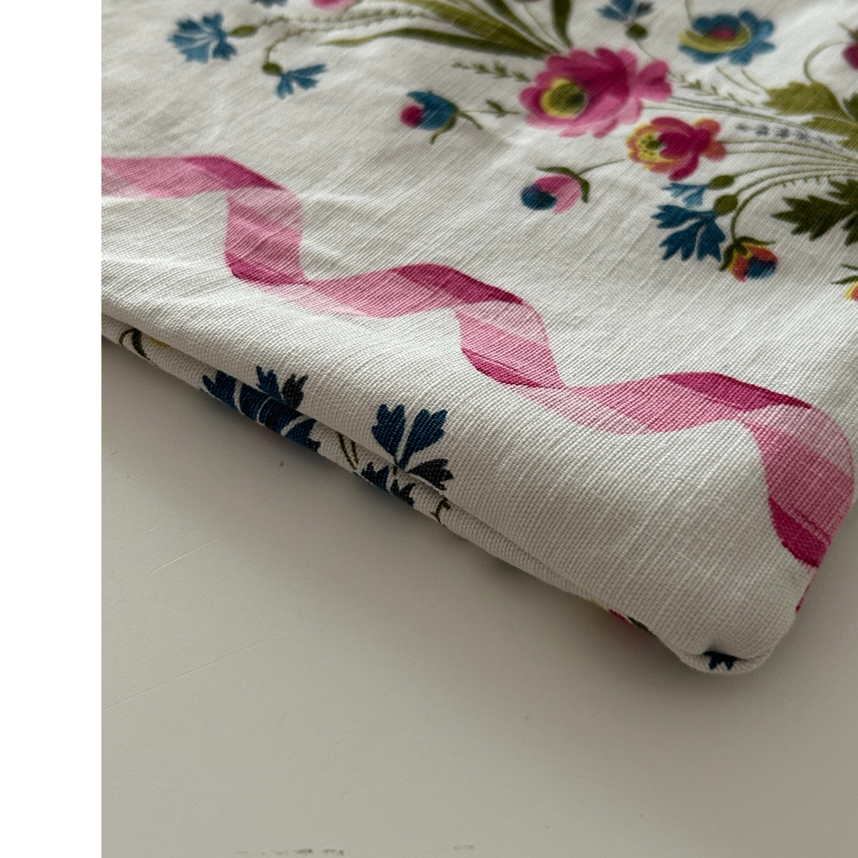 Housse protège livre + Marque-page offert - Pièce unique - Printemps