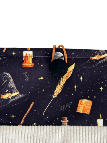 Housse protège livre - Pièce unique - Velours magique