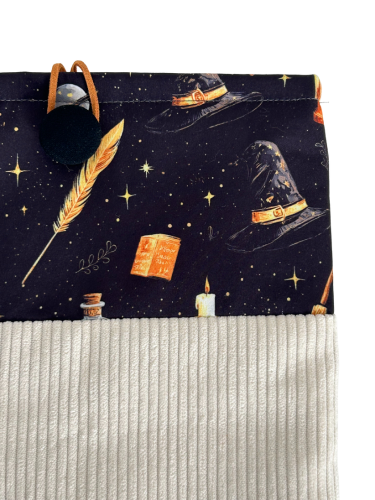 Housse protège livre - Pièce unique - Velours magique