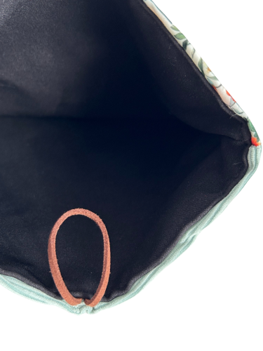 Housse protège livre - Pièce unique - Murmure de Printemps