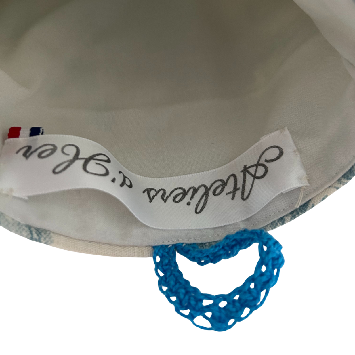 Housse protège livre + Marque-page offert - Pièce unique - Fleurs bleues