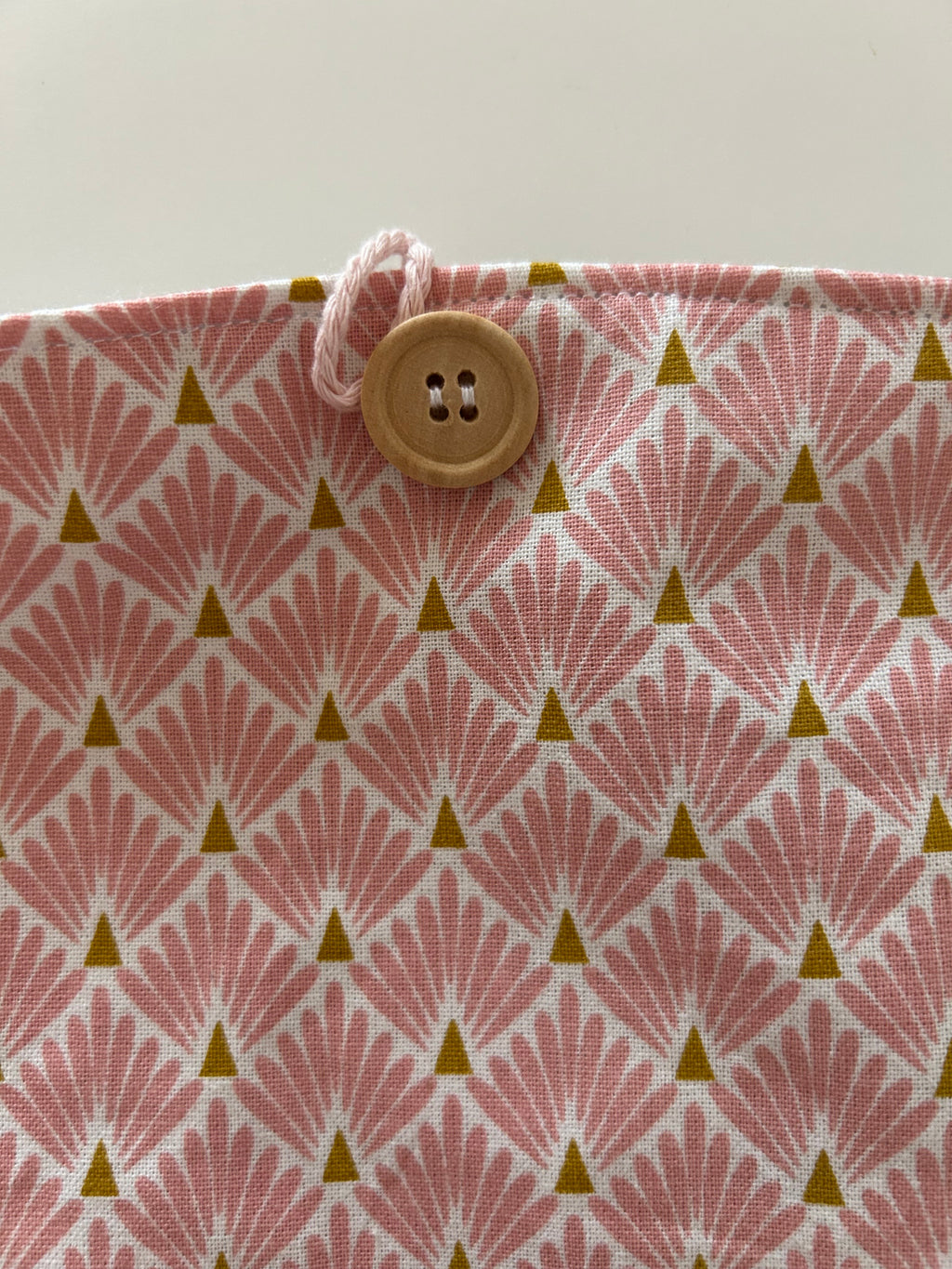 Housse protège livre + Marque-page offert - Pièce unique - Losanges roses