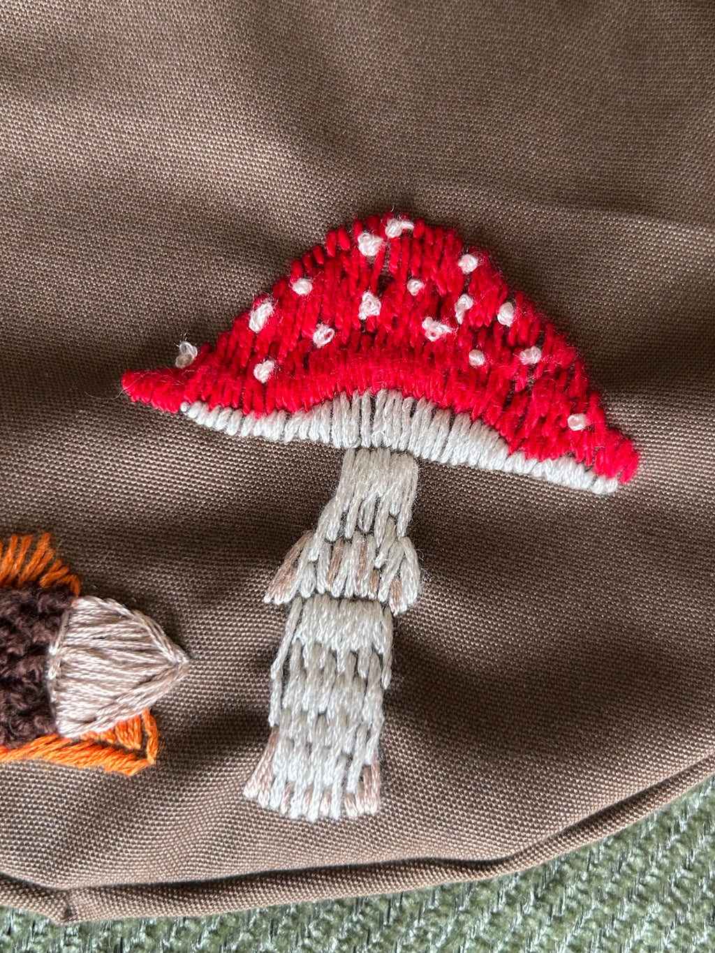 Sac banane brodé champignon