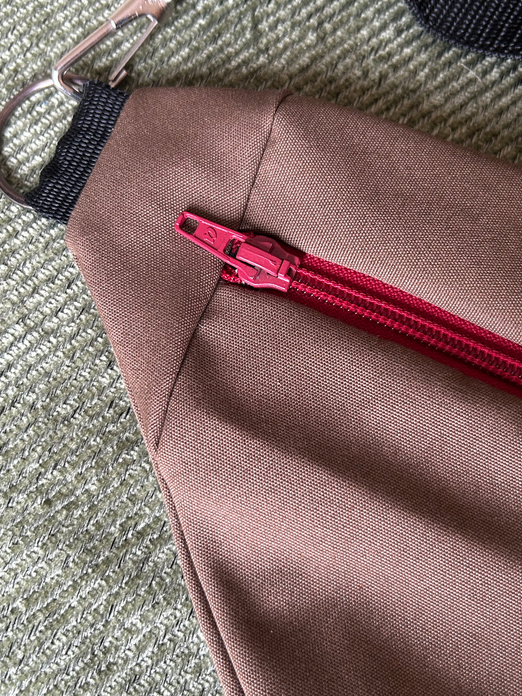 Sac banane brodé champignon