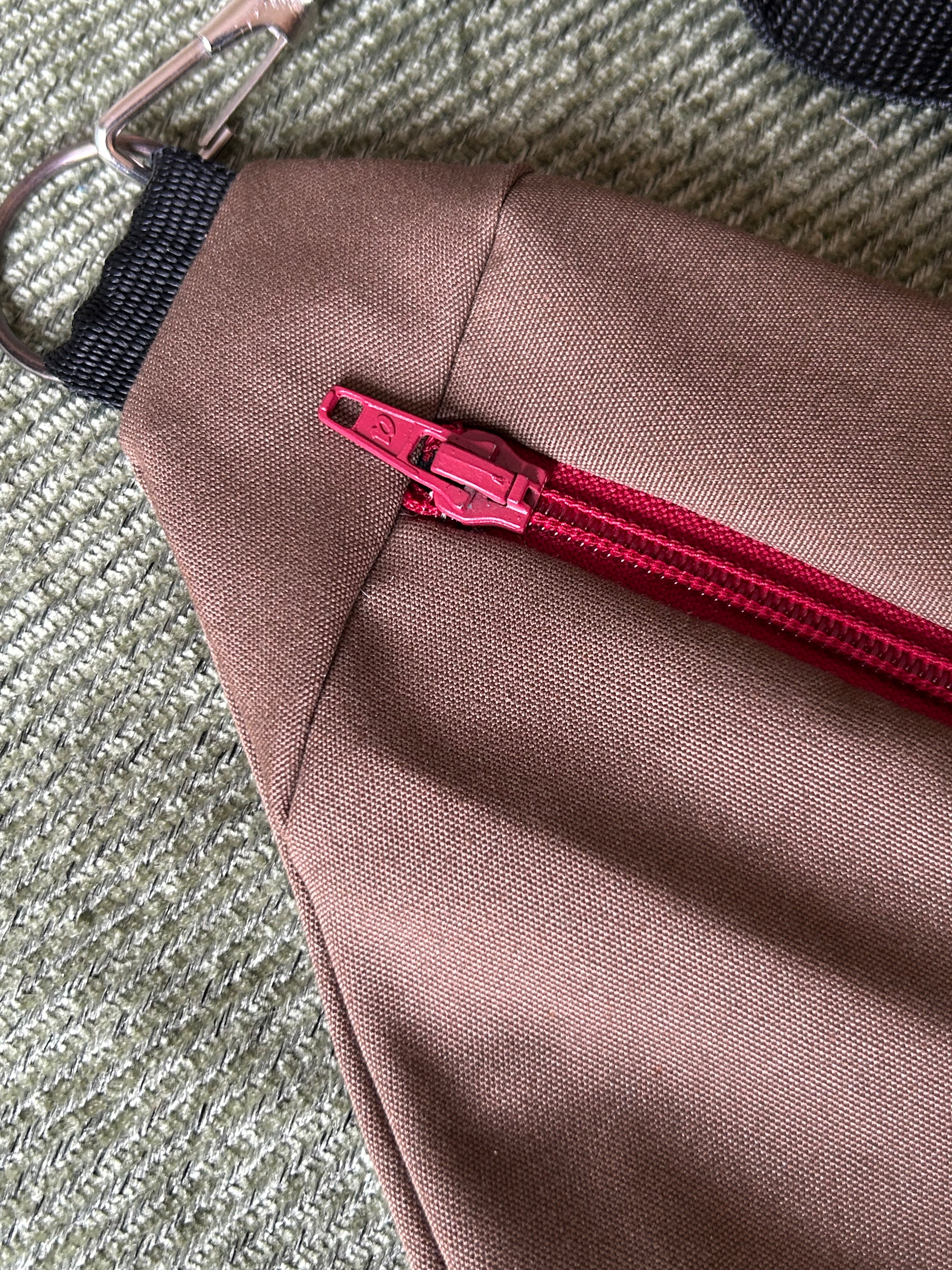 Sac banane brodé champignon