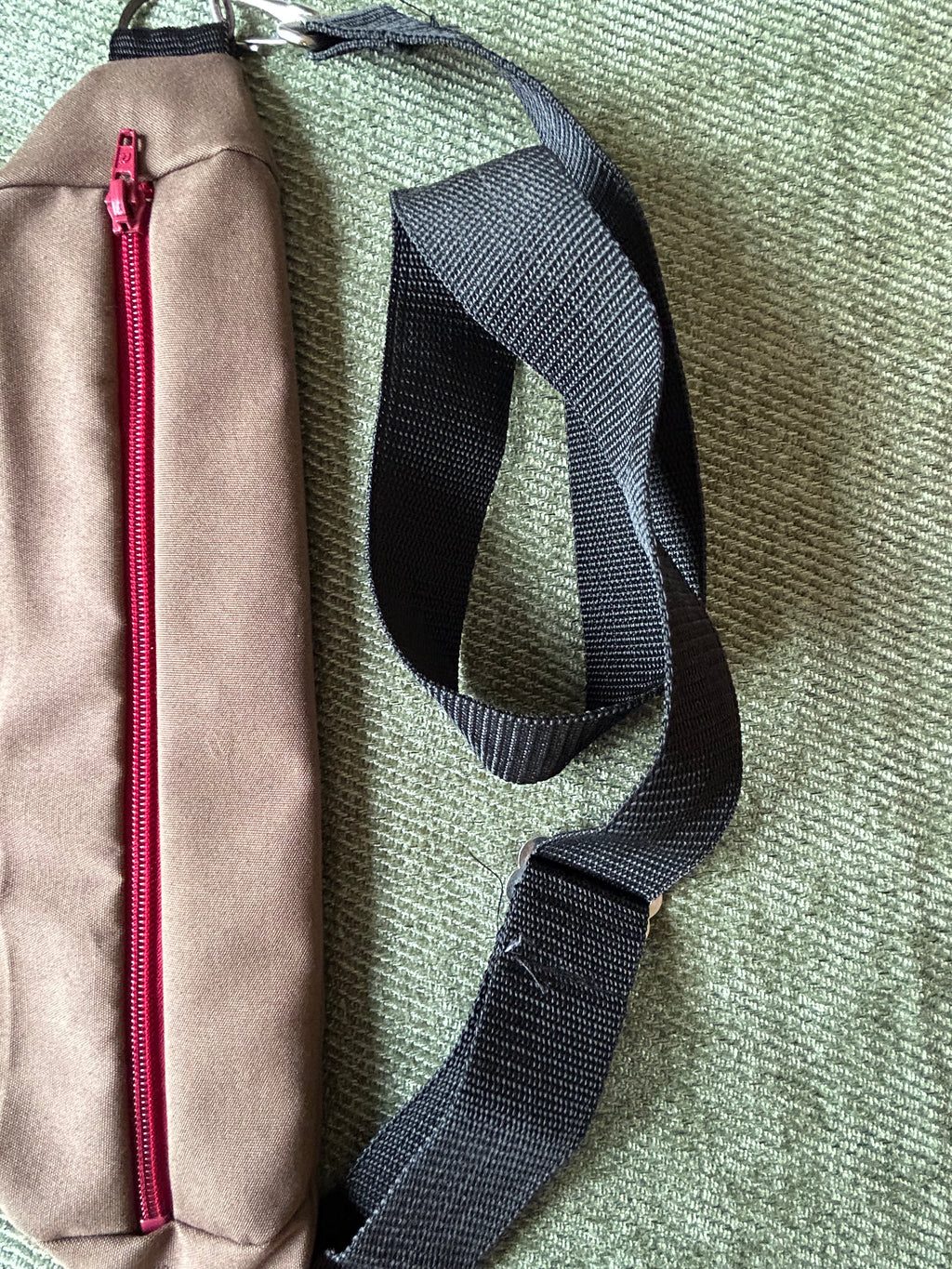 Sac banane brodé champignon