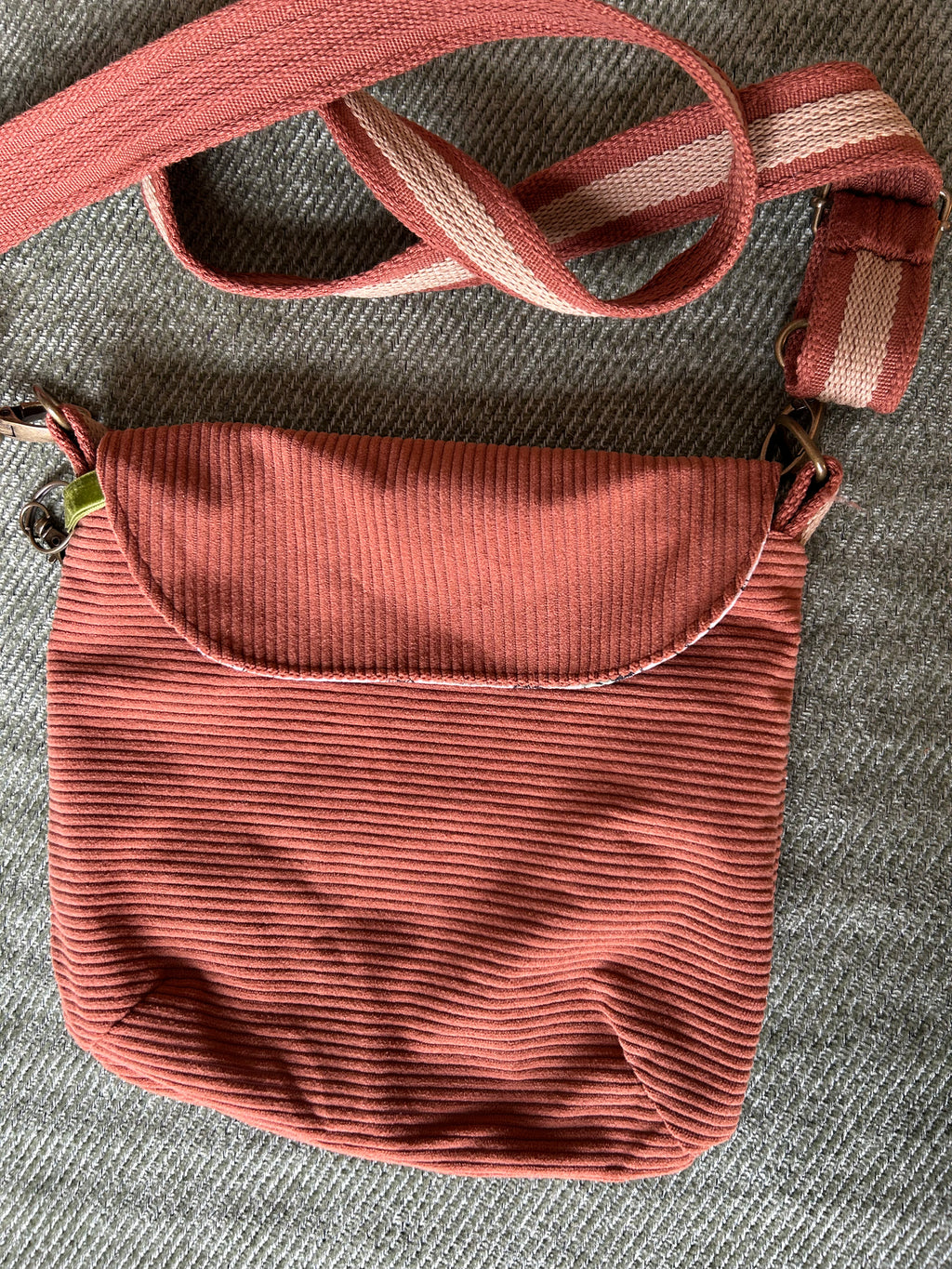 Sac besace de fées à fleurs