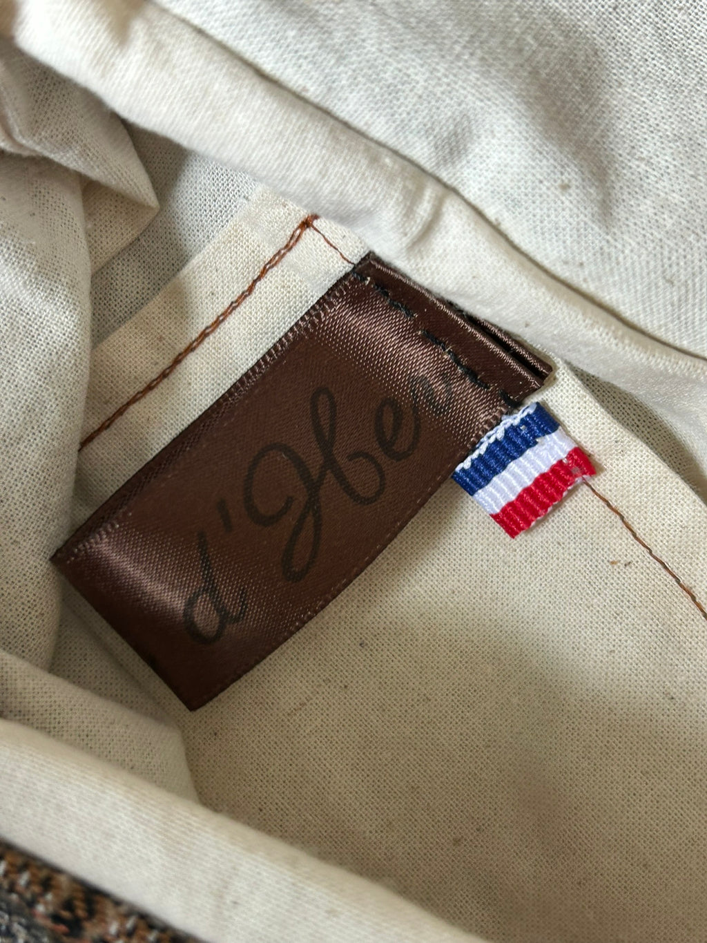 Sac écossais brodé