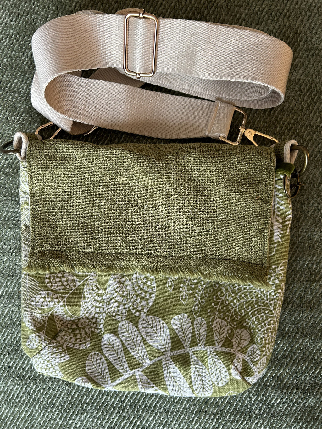 Sac besace de farfadet vert