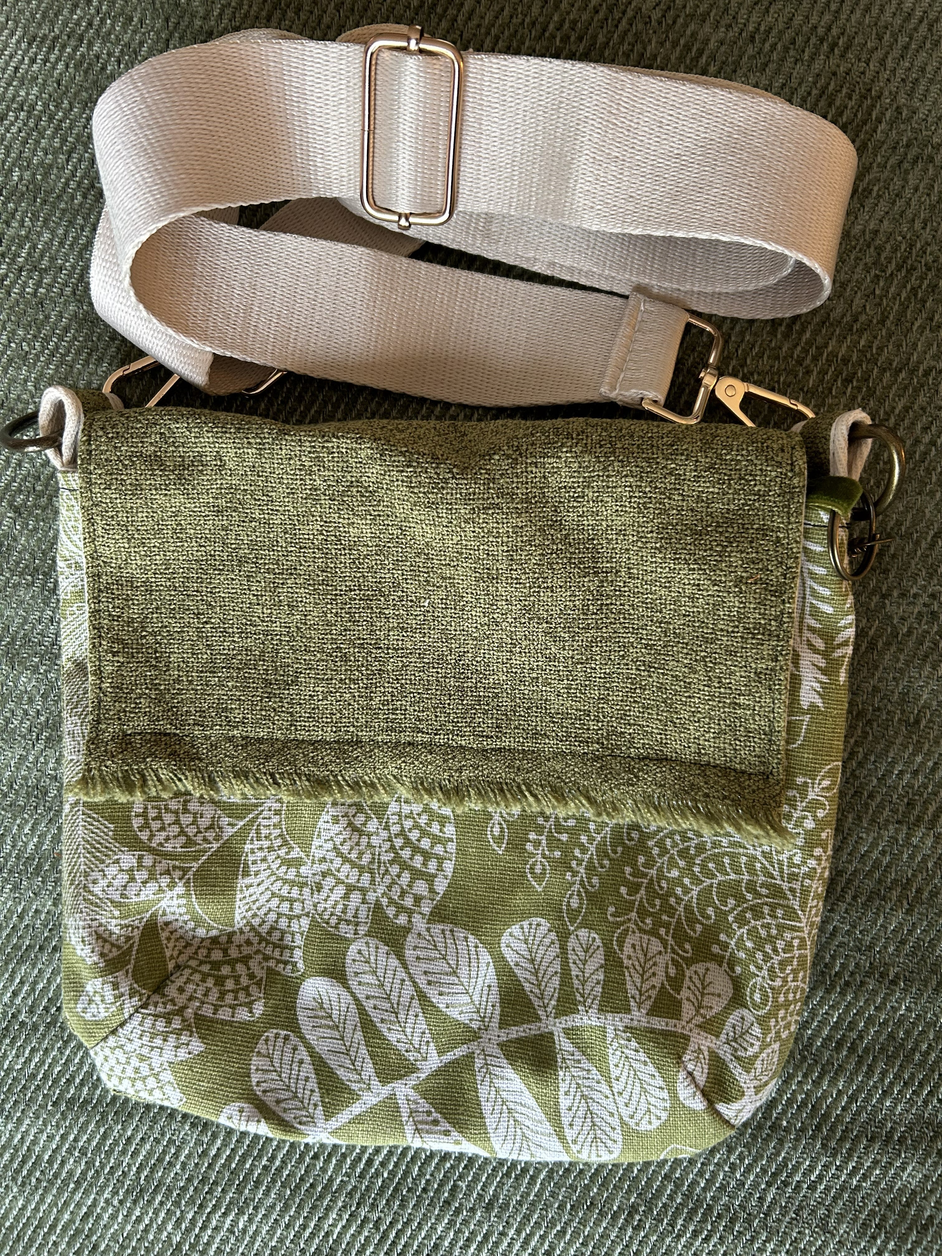 Sac besace de farfadet vert