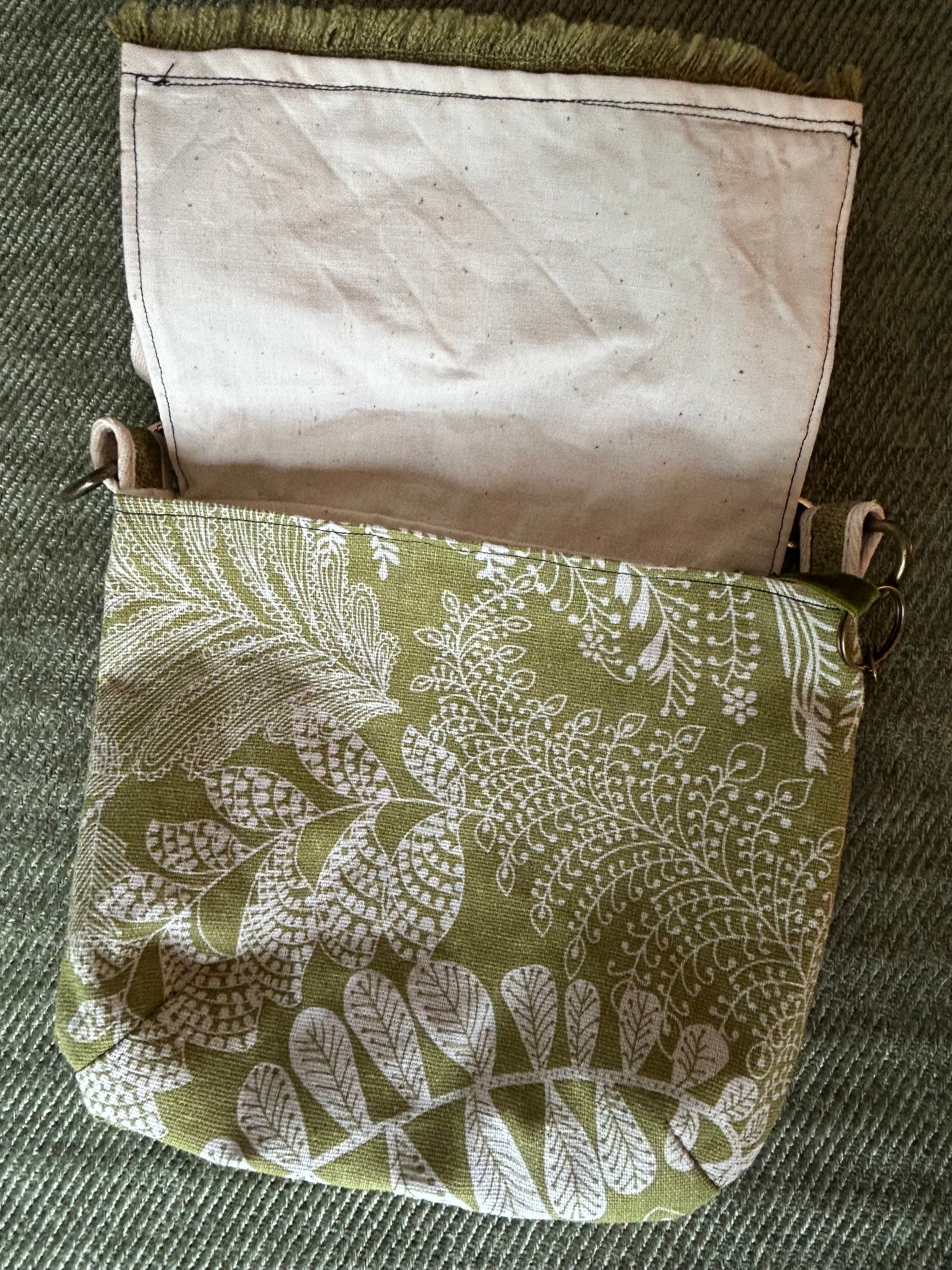 Sac besace de farfadet vert