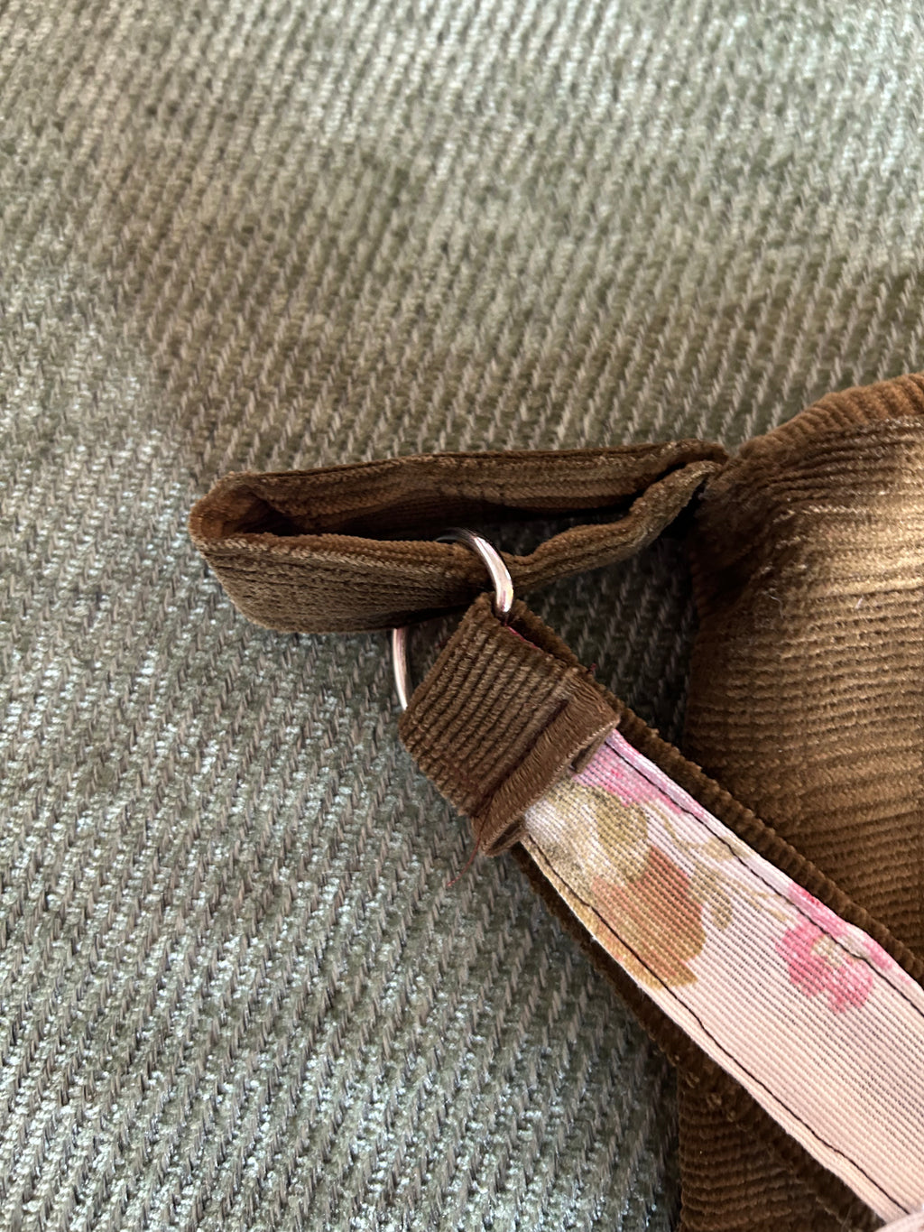 Sacoche réversible velours kaki