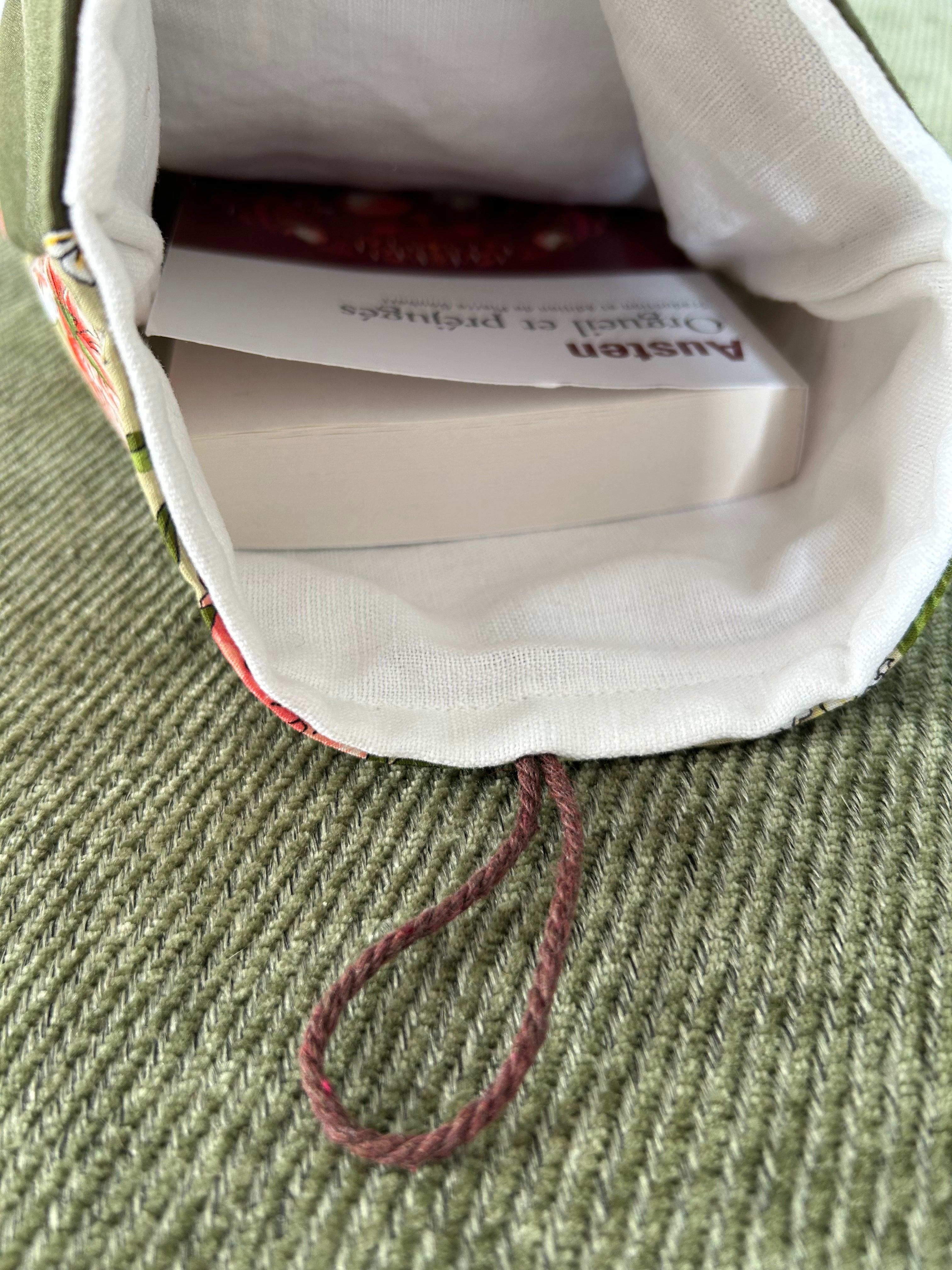 Housse protège livre - Pièce unique - Fleurs